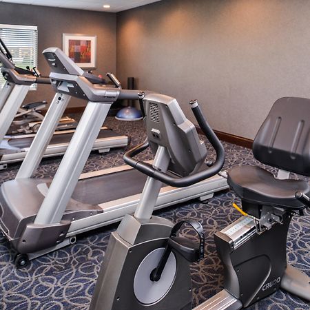 Holiday Inn Express Hotel & Suites York By Ihg Εξωτερικό φωτογραφία