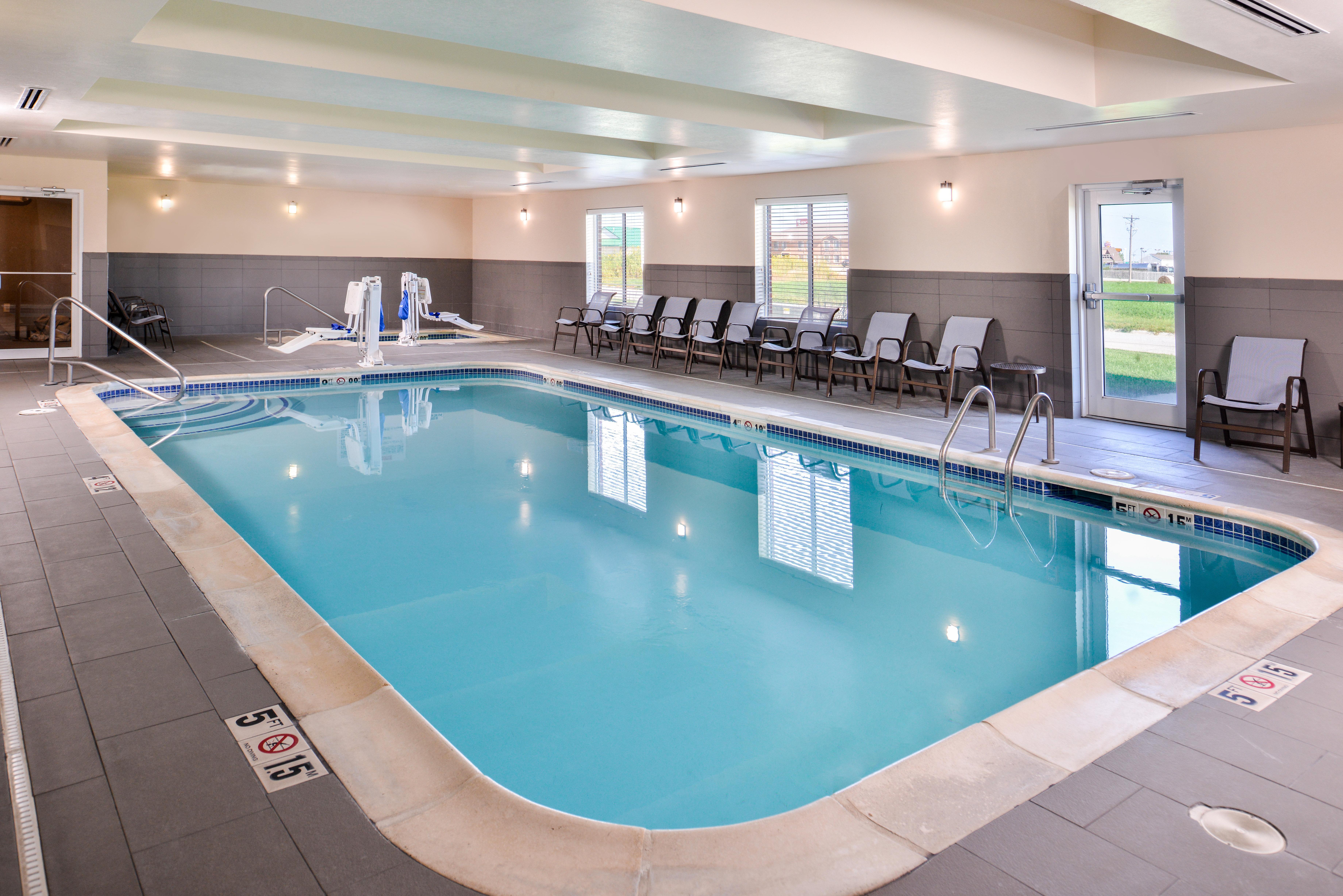 Holiday Inn Express Hotel & Suites York By Ihg Εξωτερικό φωτογραφία