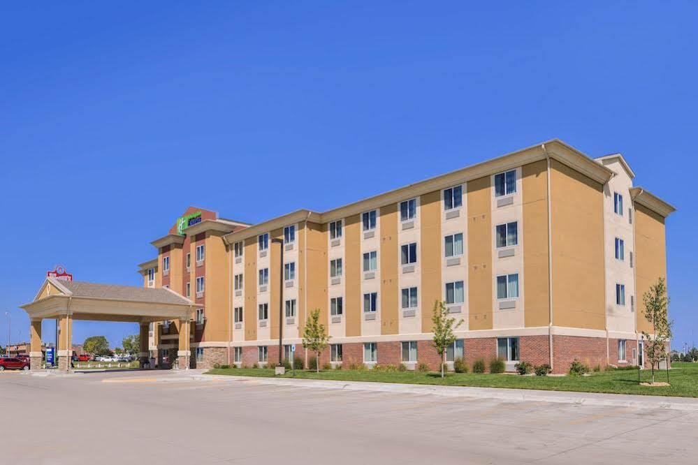 Holiday Inn Express Hotel & Suites York By Ihg Εξωτερικό φωτογραφία