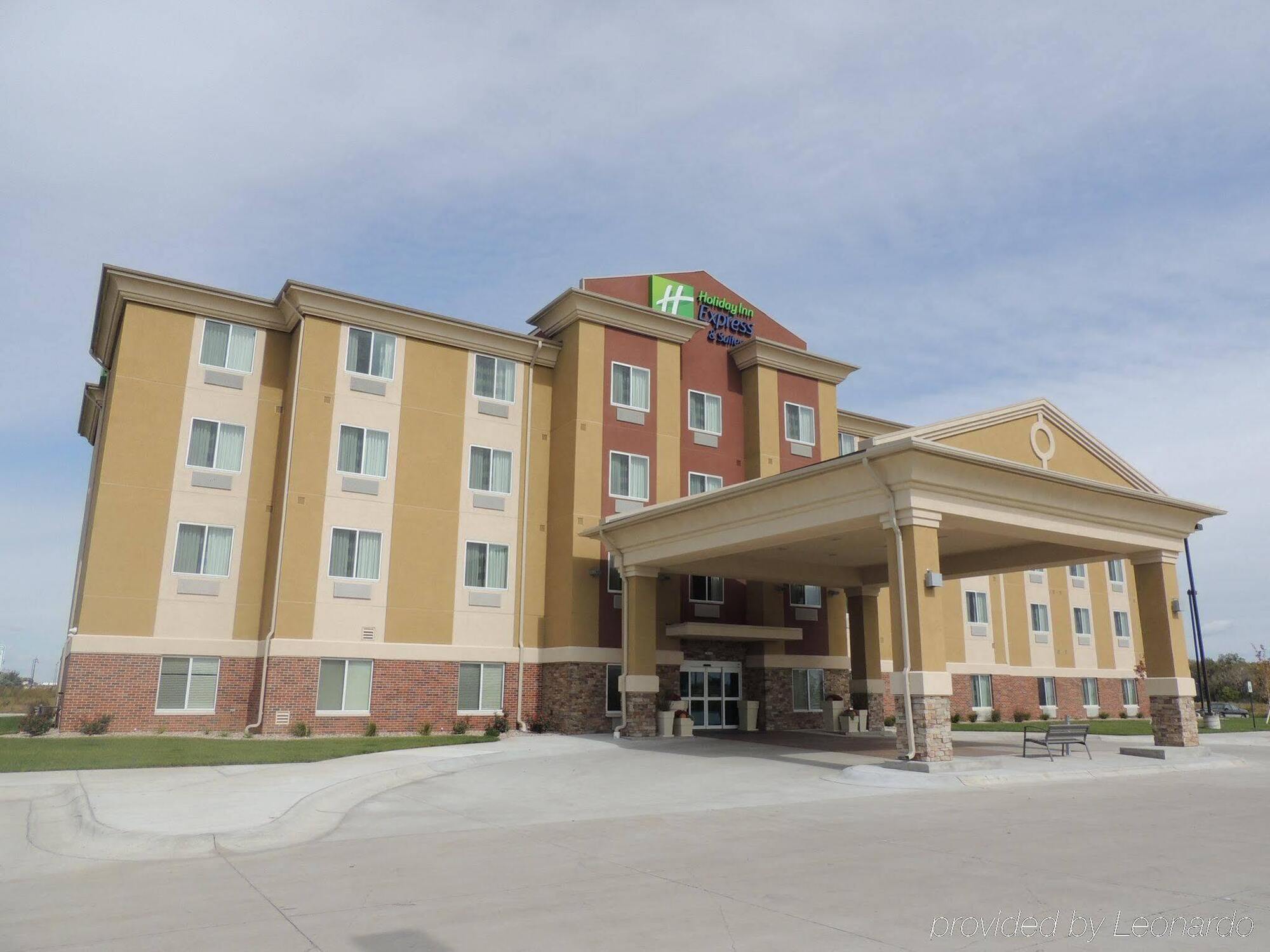 Holiday Inn Express Hotel & Suites York By Ihg Εξωτερικό φωτογραφία